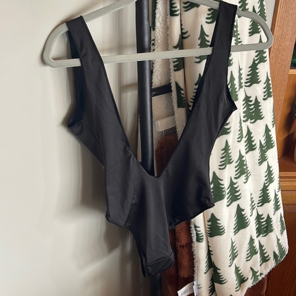 Thaikila Bathing Suit - Picture 1 of 6